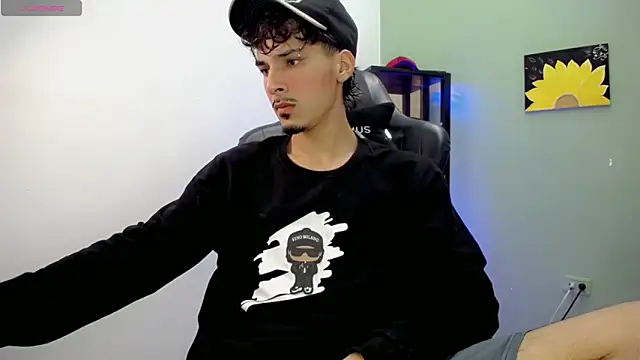 Snapshot of Yankeee_ chatting on 12/05/25, 03:48 Yankeee online show from 12/05/25, 03:48