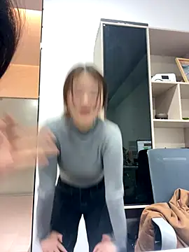 Snapshot of DMG-41 chatting on 12/05/25, 08:34 DMG-41 online show from 12/05/25, 08:34