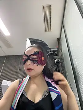 Snapshot of TL-46 chatting on 12/04/25, 08:01 TL-46 online show from 12/04/25, 08:01