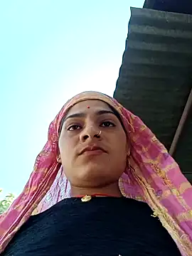 Snapshot of Janki_cute chatting on 04/14/26, 11:38 Janki cute online show from 04/14/26, 11:38