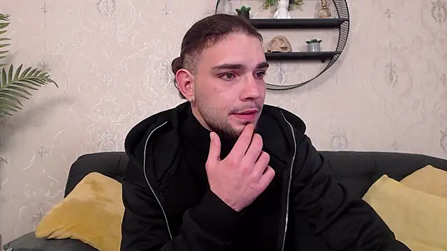 Snapshot of KaneHunter chatting on 11/30/25, 08:46 KaneHunter online show from 11/30/25, 08:46