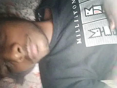 Snapshot of male_hub chatting on 11/28/25, 05:26 male hub online show from 11/28/25, 05:26