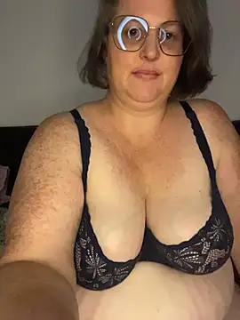 bea french curvy online show from 06/11/26, 07:34