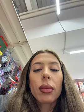 Snapshot of BabeAde chatting on 12/03/25, 10:46 BabeAde online show from 12/03/25, 10:46