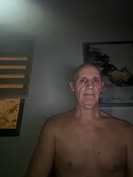 Snapshot of Elosoo chatting on 01/06/26, 09:57 Elosoo online show from 01/06/26, 09:57