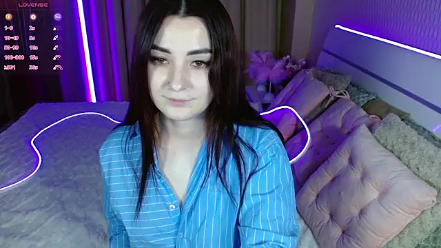 Snapshot of AdeleCutie chatting on 12/03/25, 08:29 AdeleCutie online show from 12/03/25, 08:29