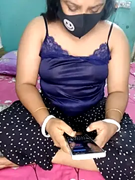 Snapshot of priya2098 chatting on 04/16/26, 06:09 priya2098 online show from 04/16/26, 06:09