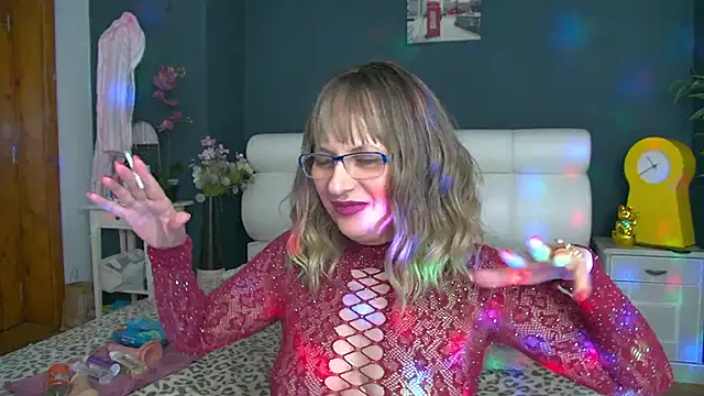 Cougar Milff online show from 05/18/26, 04:02