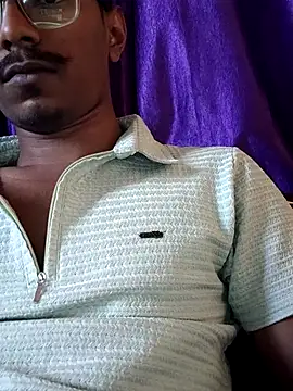 Snapshot of uk_gamer_63 chatting on 12/16/25, 07:35 uk gamer 63 online show from 12/16/25, 07:35