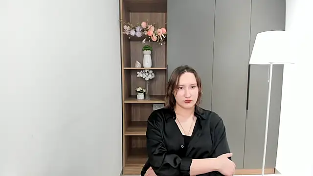 AngelicRinnert online show from 11/28/25, 08:50