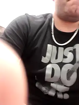 Snapshot of mrmav6969 chatting on 12/04/25, 09:51 mrmav6969 online show from 12/04/25, 09:51