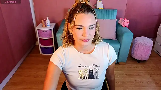 AdharaWo online show from 12/04/25, 01:20