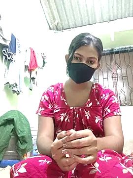 Snapshot of Hot-Bidhika chatting on 12/15/25, 12:20 Hot-Bidhika online show from 12/15/25, 12:20