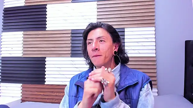 LiamShelby online show from 12/17/25, 03:12