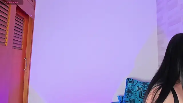 Snapshot of julieta_jane_s chatting on 12/14/25, 07:29 julieta jane s online show from 12/14/25, 07:29