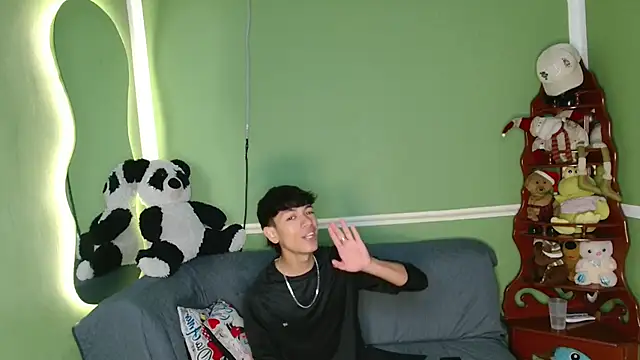 Snapshot of murb_xxx chatting on 11/27/25, 12:18 murb xxx online show from 11/27/25, 12:18