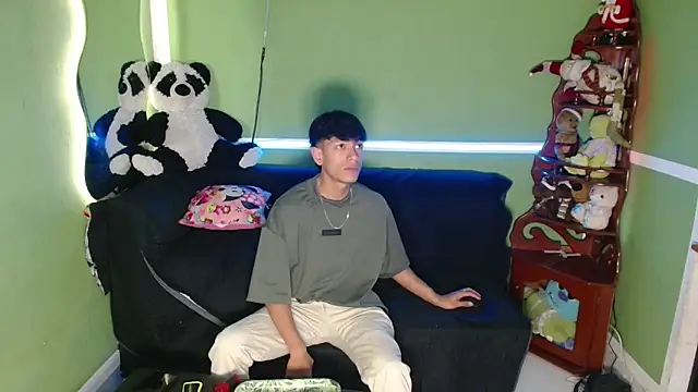 Snapshot of murb_xxx chatting on 12/05/25, 06:04 murb xxx online show from 12/05/25, 06:04