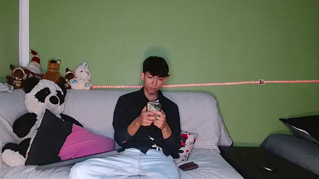 Snapshot of murb_xxx chatting on 12/15/25, 03:49 murb xxx online show from 12/15/25, 03:49