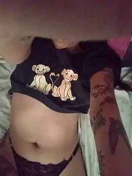 Snapshot of Yani-14 chatting on 12/05/25, 11:41 Yani-14 online show from 12/05/25, 11:41