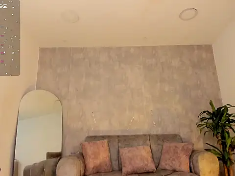 Snapshot of miacoopersx_ chatting on 12/03/25, 12:58 miacoopersx online show from 12/03/25, 12:58