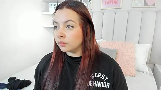 Nina Rouse  online show from 12/17/25, 12:22