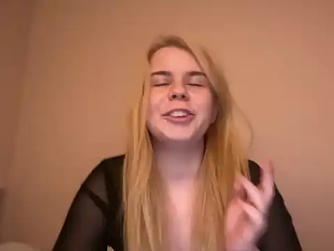 alexisbloom222 online show from 12/20/25, 04:52