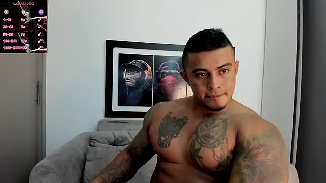 Snapshot of Maxkarther chatting on 11/30/25, 07:51 Maxkarther online show from 11/30/25, 07:51