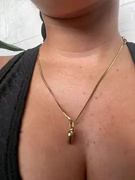 ZoeyFierce online show from 07/27/26, 08:05