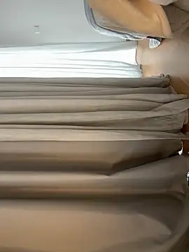 Snapshot of madlynginger chatting on 12/03/25, 12:25 madlynginger online show from 12/03/25, 12:25