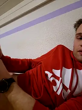 Patrick862001 online show from 12/19/25, 09:11