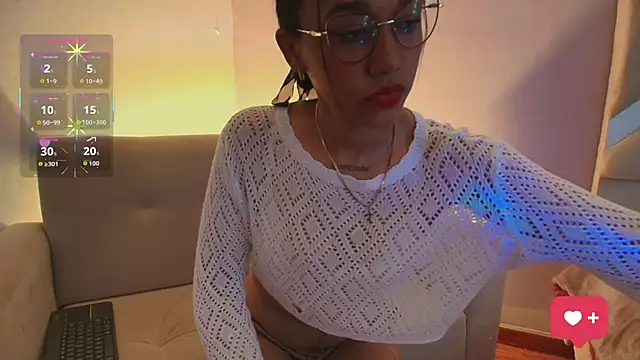 Snapshot of coraline_vera chatting on 12/05/25, 07:32 coraline vera online show from 12/05/25, 07:32