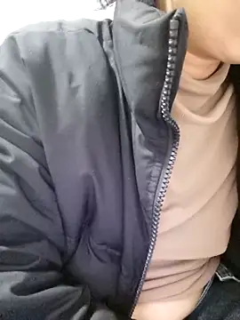 Snapshot of mimi2052 chatting on 12/04/25, 12:03 mimi2052 online show from 12/04/25, 12:03