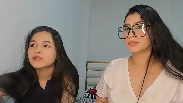 Snapshot of ROUS_SWEET_ chatting on 05/19/26, 03:13 ROUS SWEET online show from 05/19/26, 03:13