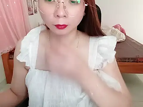 Snapshot of BabyDoll1999 chatting on 05/27/26, 02:30 BabyDoll1999 online show from 05/27/26, 02:30