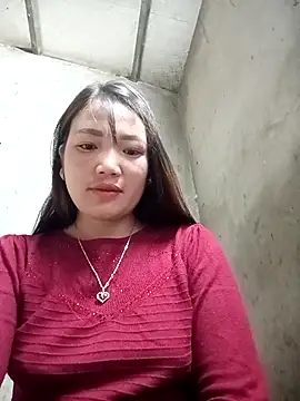 Snapshot of Maymayx2 chatting on 11/30/25, 11:42 Maymayx2 online show from 11/30/25, 11:42