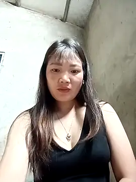 Snapshot of Maymayx2 chatting on 12/04/25, 12:20 Maymayx2 online show from 12/04/25, 12:20