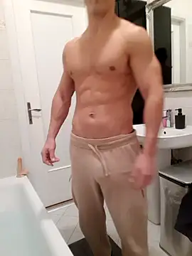 Snapshot of Galanti chatting on 12/01/25, 07:46 Galanti online show from 12/01/25, 07:46