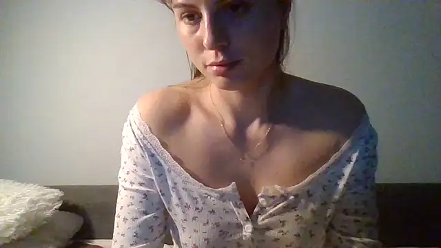 Devil Maiden online show from 04/01/26, 07:44