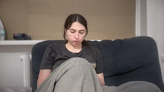 Aphr0ditee online show from 06/24/26, 07:24