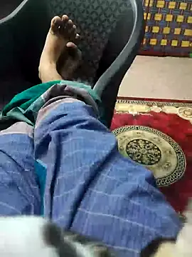 Snapshot of smgrtamil chatting on 11/28/25, 04:48 smgrtamil online show from 11/28/25, 04:48