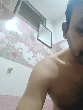 Snapshot of smgrtamil chatting on 12/01/25, 08:36 smgrtamil online show from 12/01/25, 08:36