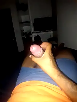 Snapshot of marco_Anthony75 chatting on 11/30/25, 04:05 marco Anthony75 online show from 11/30/25, 04:05