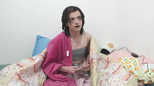 ShyBabyFem online show from 05/14/26, 10:27