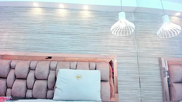 Snapshot of claire_bonny chatting on 11/29/25, 06:44 claire bonny online show from 11/29/25, 06:44