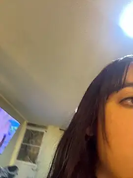 Mia fiire online show from 05/24/26, 05:23