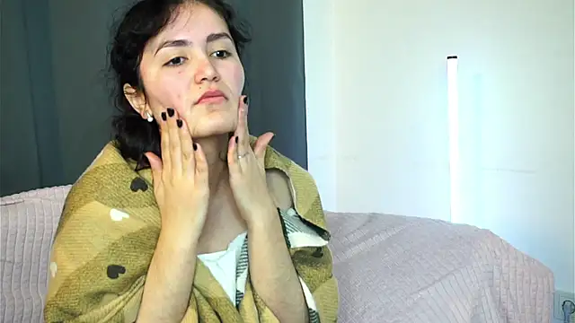 GilmaFaurot online show from 12/03/25, 10:46