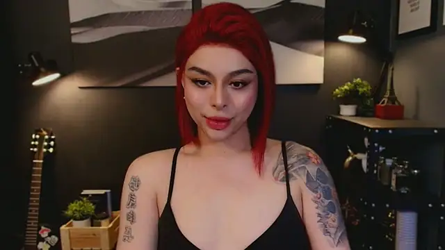 Snapshot of Kim_Kaye chatting on 11/29/25, 06:11 Kim Kaye online show from 11/29/25, 06:11