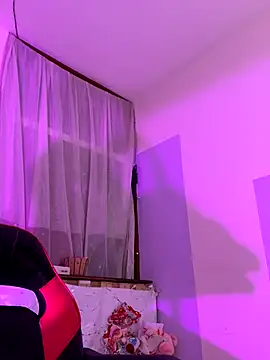 Snapshot of lina10_ chatting on 12/02/25, 11:34 lina10 online show from 12/02/25, 11:34