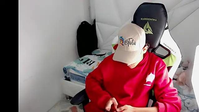 Snapshot of Lil_babyyy_ chatting on 01/12/26, 01:22 Lil babyyy online show from 01/12/26, 01:22