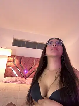 Snapshot of Dafne_se chatting on 12/02/25, 01:33 Dafne se online show from 12/02/25, 01:33